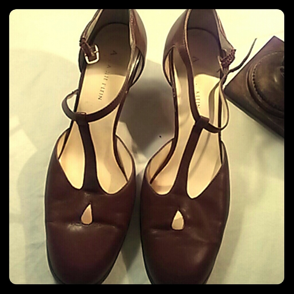 Anne Klein 8.5 medium high heels